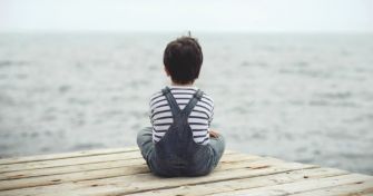 Mutismus bei Kindern: Was steckt dahinter? | apomio Gesundheitsblog