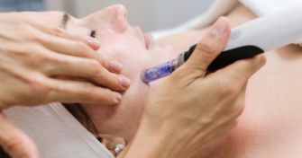 Aknebehandlung - Ein Fall für den Hautarzt? | apomio Gesundheitsblog