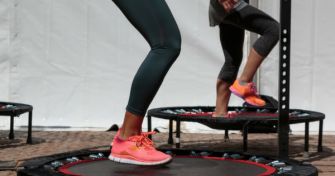 Neuer Trend „Jumping Fitness“: Workout mit Luftsprüngen | apomio Gesundheitsblog