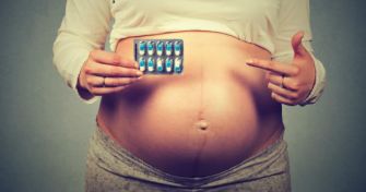 Schwanger und krank: erlaubte Schmerzmittel in der Schwangerschaft | apomio Gesundheitsblog