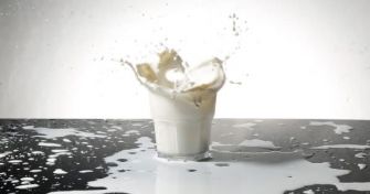 Schadet Milch bei einer Erkältung? | apomio Presse