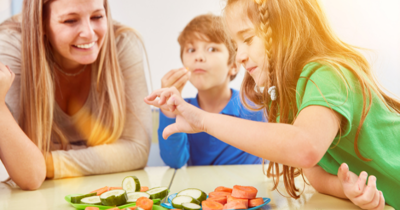 Wie gesunde Ernährung die Entwicklung von Kindern beeinflusst | apomio Gesundheitsblog