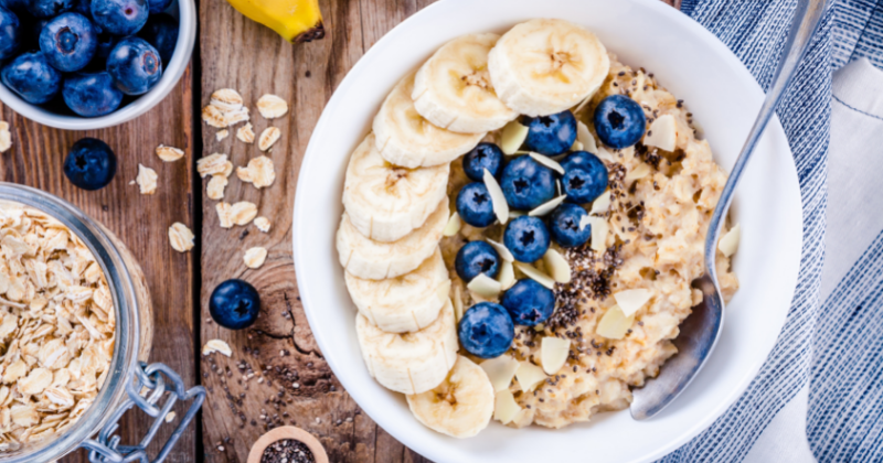 Haferflocken und Porridge - der neue Frühstückstrend? | apomio Gesundheitsblog
