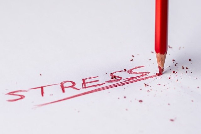 Stress auf Papier geschrieben