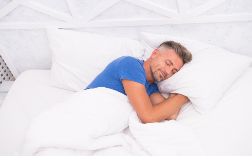 Gesunder Schlaf im Sommer - apomio.de Gesundheitsblog